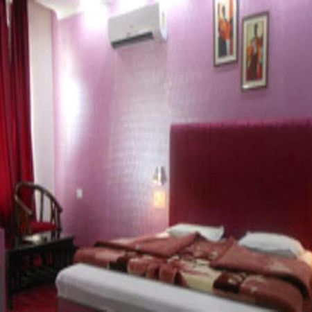 Ratan Palace Otel Dehradun Dış mekan fotoğraf